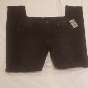 Jackson skinny Jean's size 30x32
